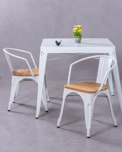 Silla Bistro industrial con Brazos y asiento de madera | Nest Dream