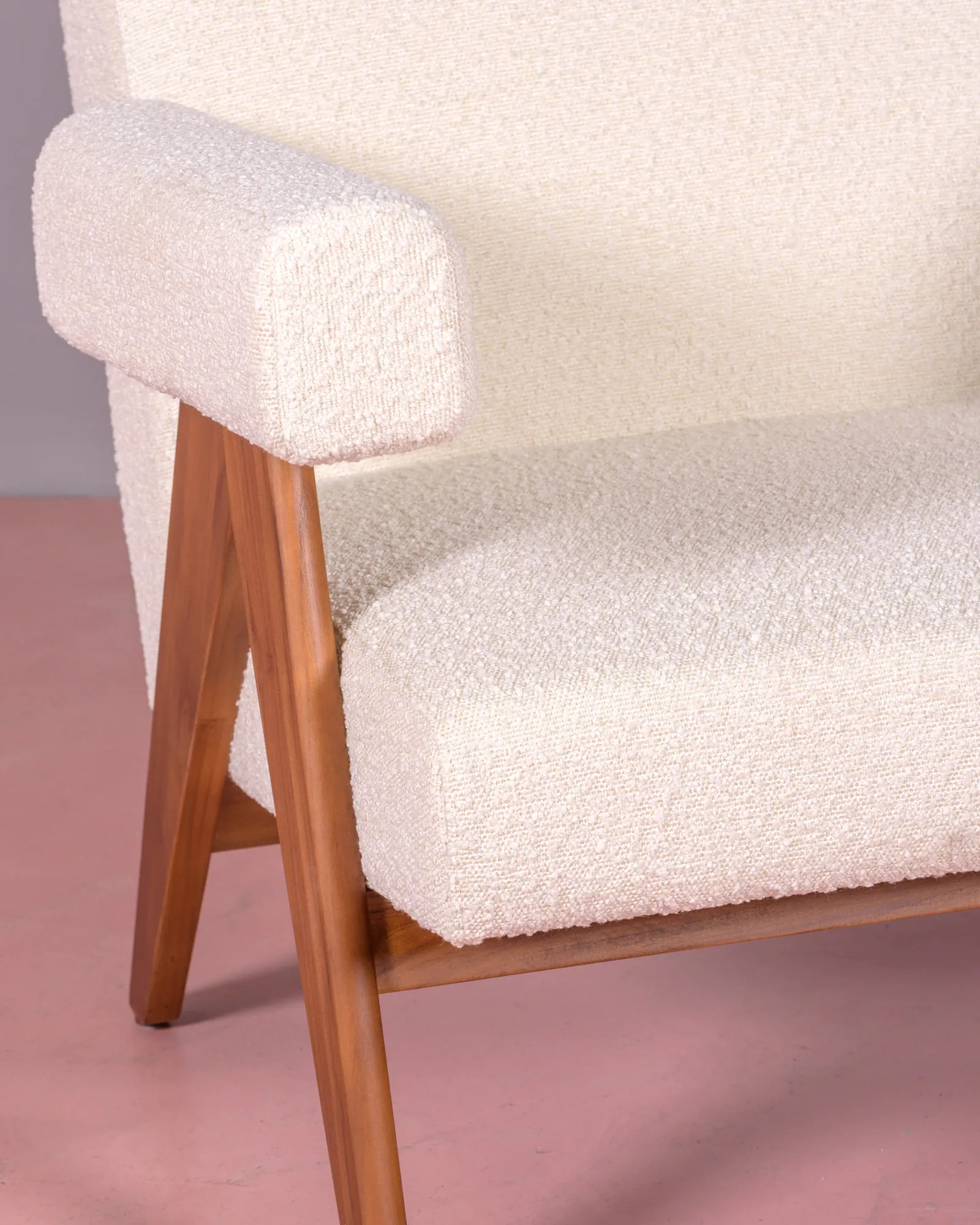 Poltrona lounge in legno di teak e tessuto bouclé - Spedizione Gratuita  Color Bianco